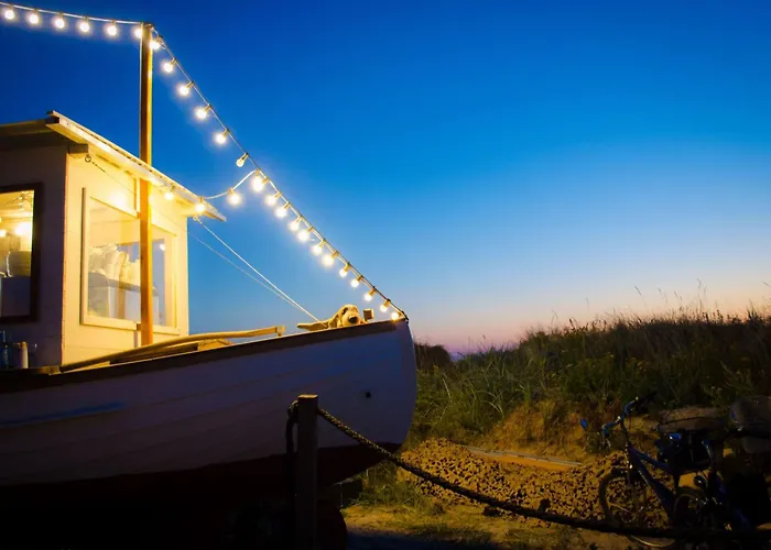 Semesterbostad In Mit Kleinem Garten By Interhome *